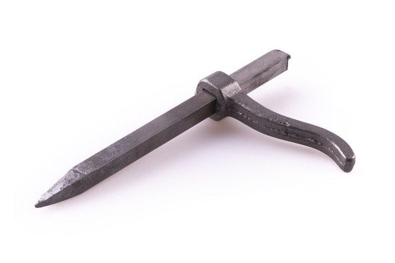 Skoba 145/8 mm hranatá kovaná